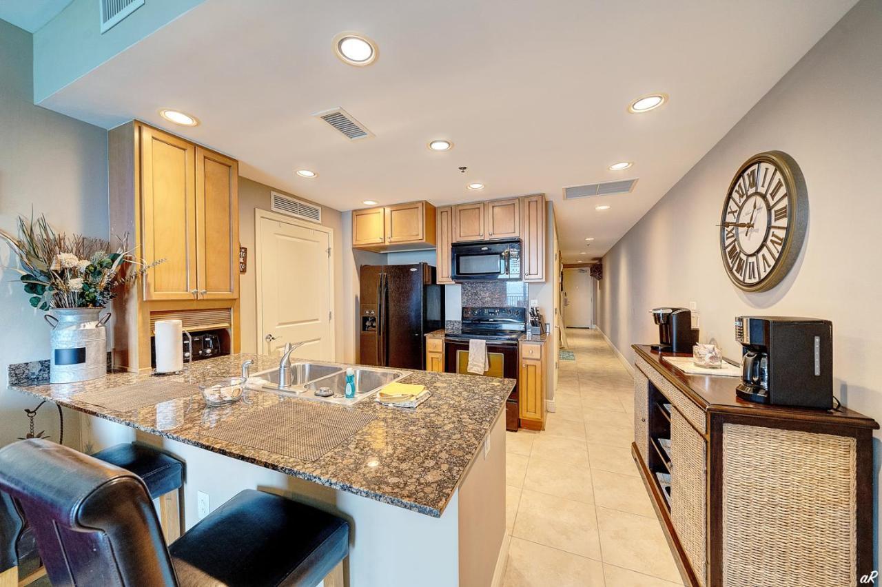 Gorgeous Oceanfront Condo With Bbq Panama City Beach Bagian luar foto