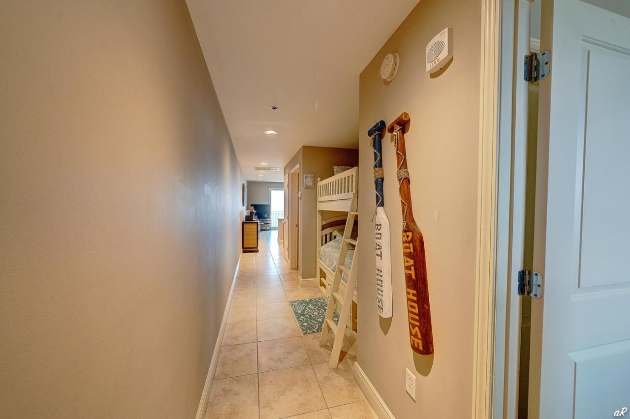 Gorgeous Oceanfront Condo With Bbq Panama City Beach Bagian luar foto